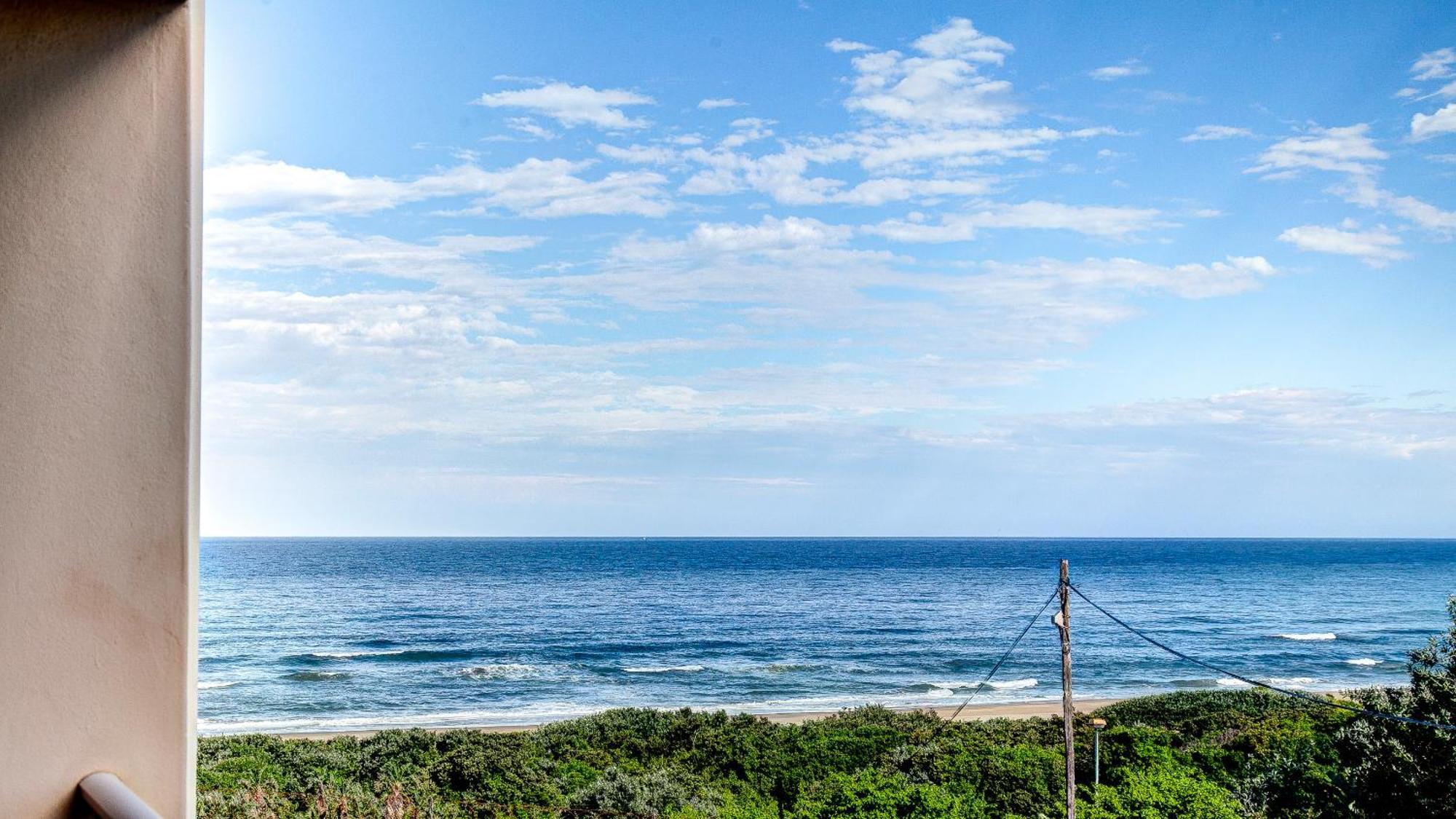 Illovo Beach Apartments At La Mer Аманзимтоти Номер фото